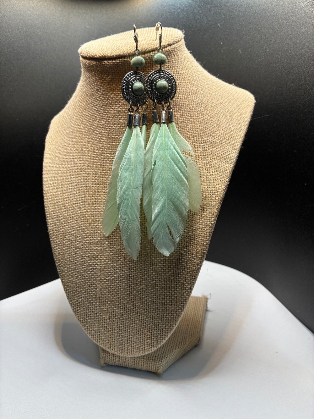 Navajo Blue/Green feather Earrings silver-tone with Blue/green beads